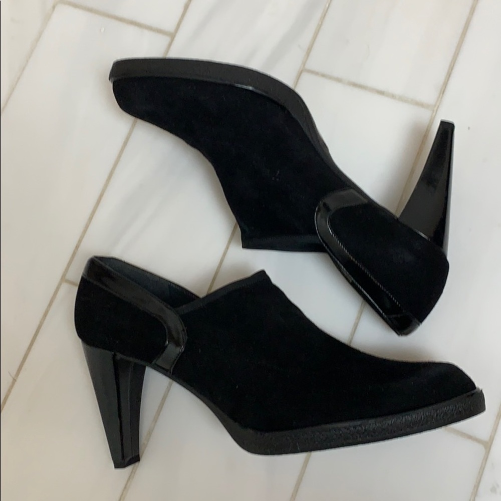 Stuart Weitzman brand new Lolly Booties - size 7